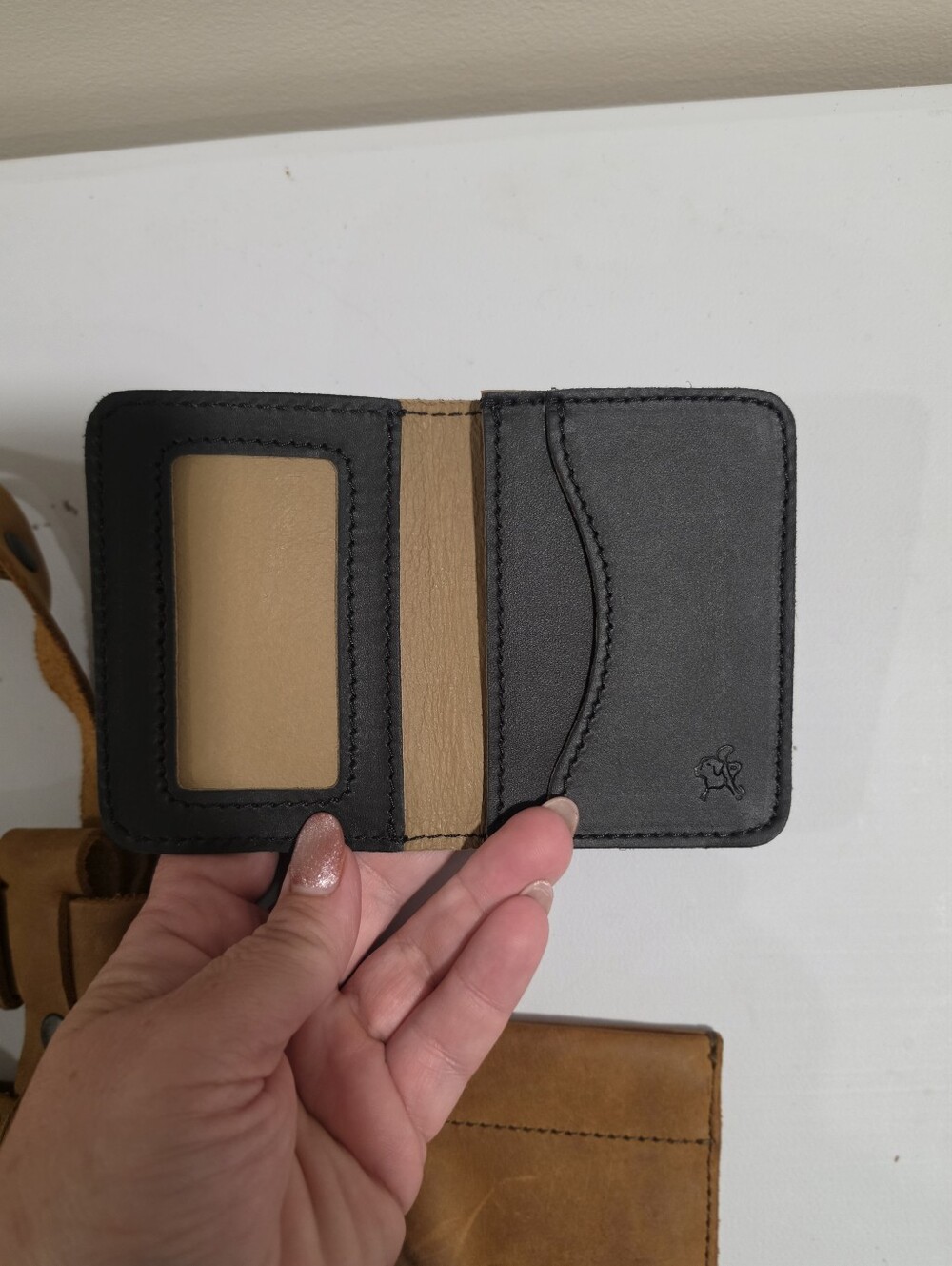 Love41/ Saddleback Leather Lot - Picture 2 of 3